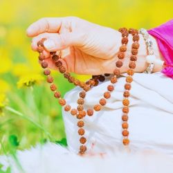 Atelier en ligne et en replay Mantras Les Ateliers du Bien-Etre