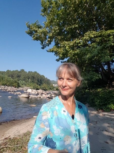 Agnès MORICONI, Professeur de yoga, yoga-thérapeute et naturopathe à Nantes