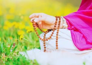 Pratique du mantra en ligne dans une approche spirituelle